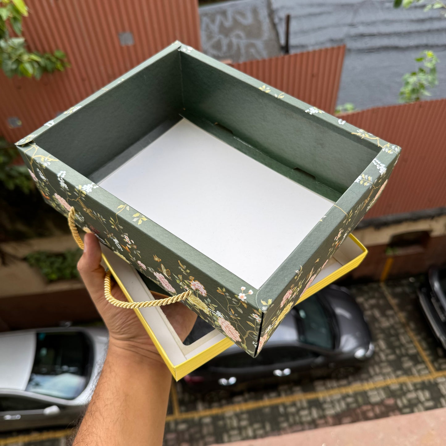 Emerald Green Foiled Hamper Box With String and Card (5pc)