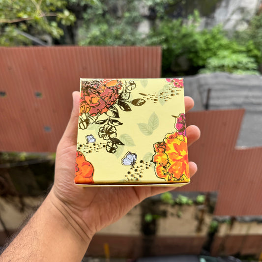 Kohinoor Collection 4Cavity Box For Chocolates / Brownies / Truffles / Candles and More with Gold Foiling Detailing (10pc) WITH Cavity