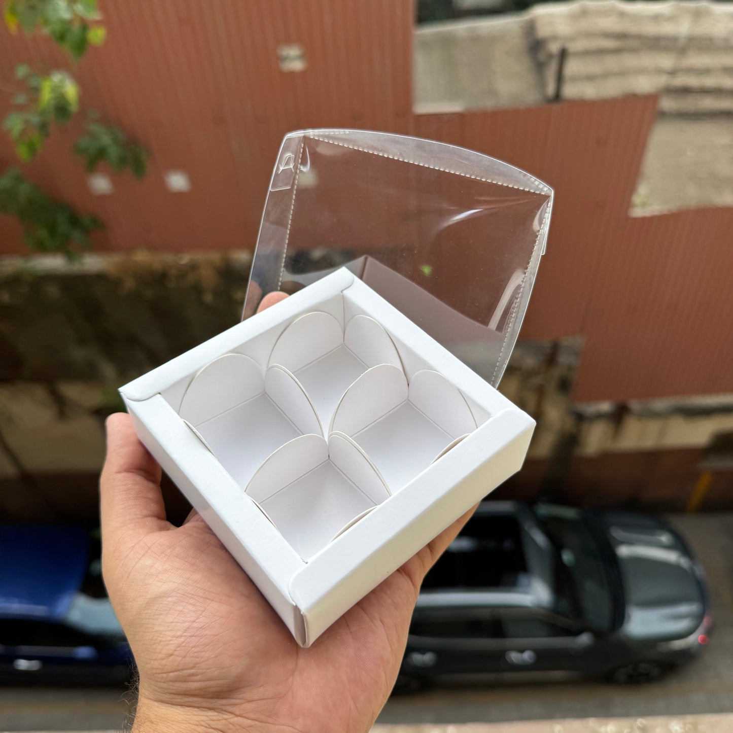 4 Cavity Premium Chocolate Box (10pcs)