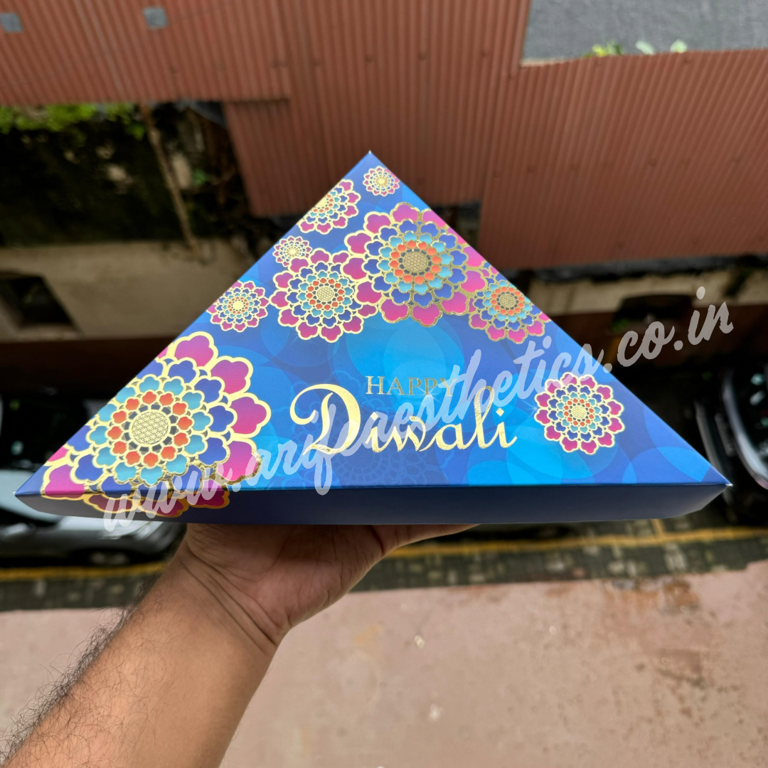Diwali Triangle Box (10pc)