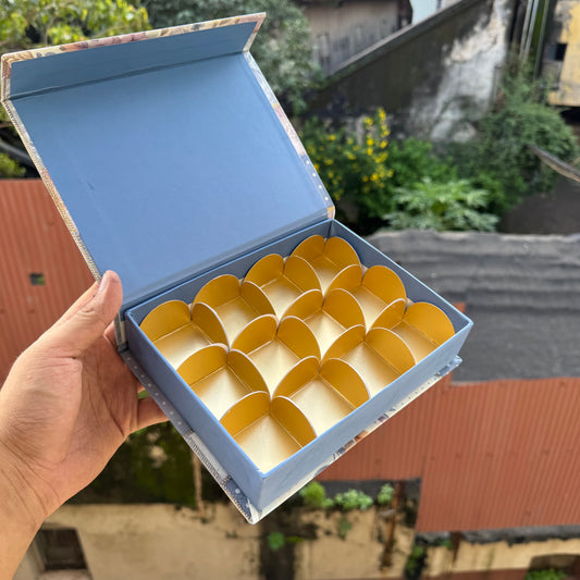 12 Cavity Festive Magnetic Rigid Box with Premium Gold Cavity (1pc)