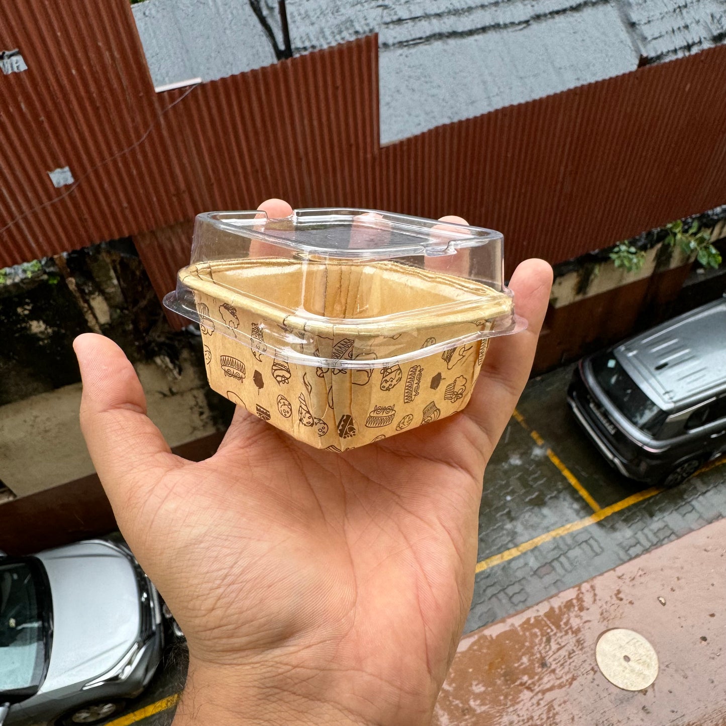 Bake and Serve Brownie With Lid