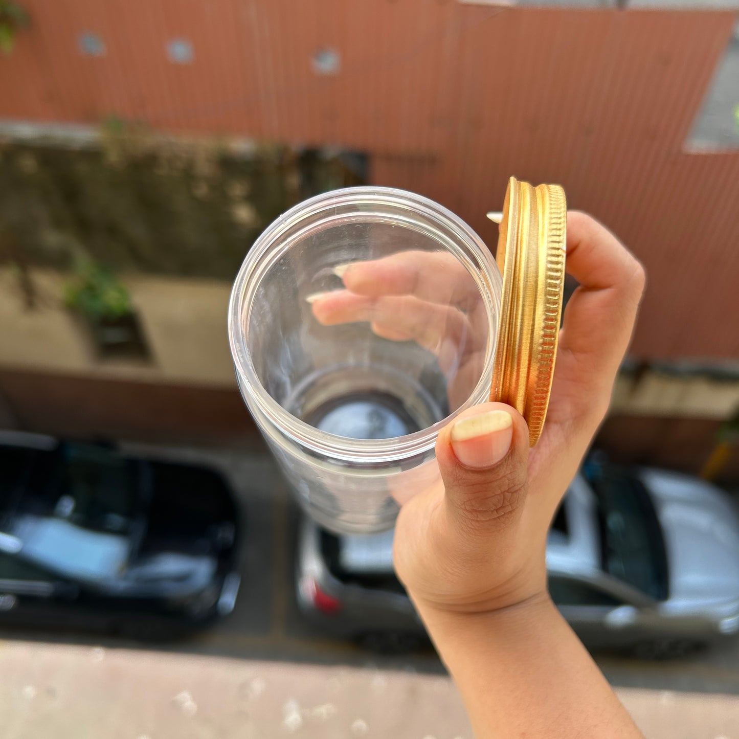 Plastic Jars With Gold Cap (250ml)