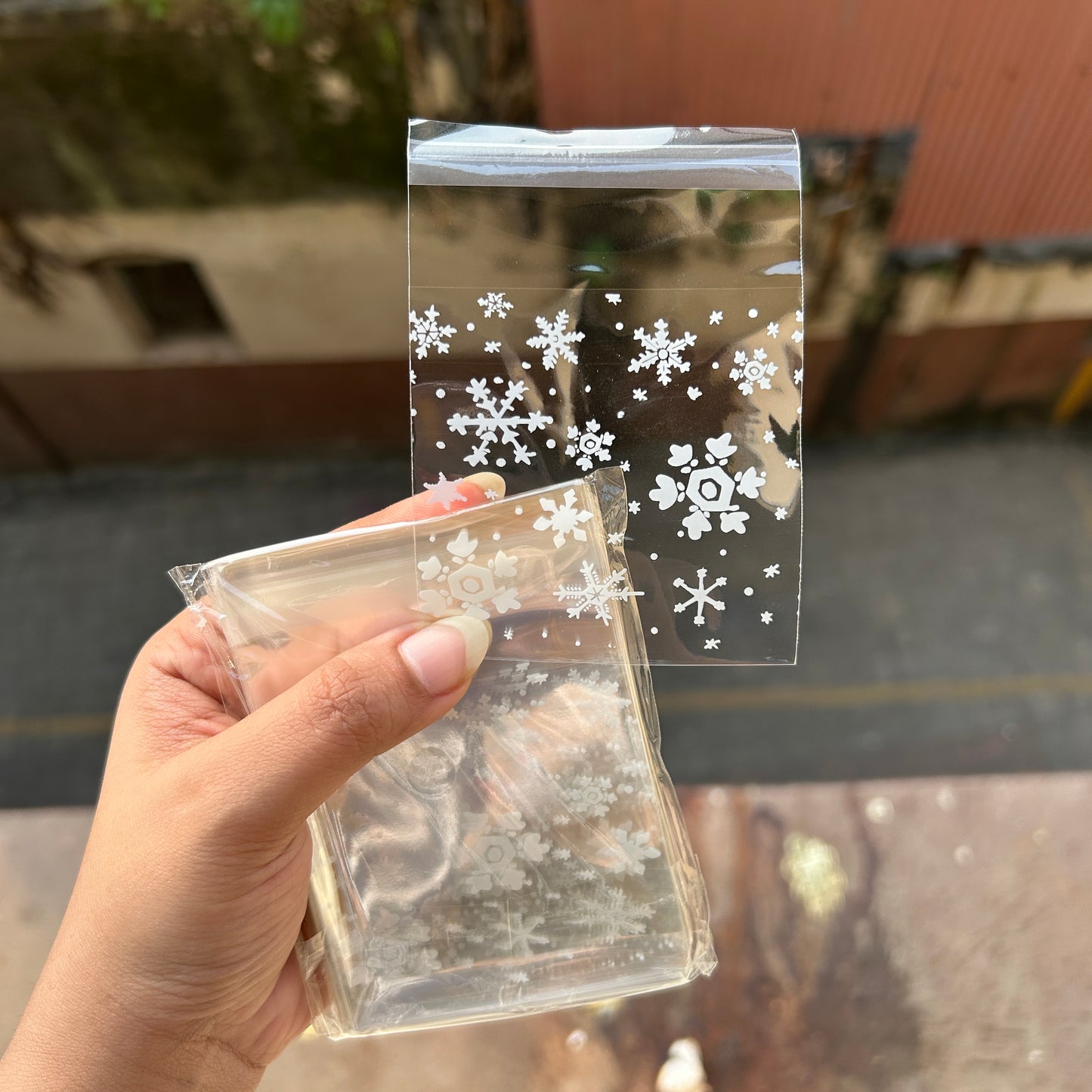 Snowflake Pouch - 3x4inch with peel and seal (100pcs approx)