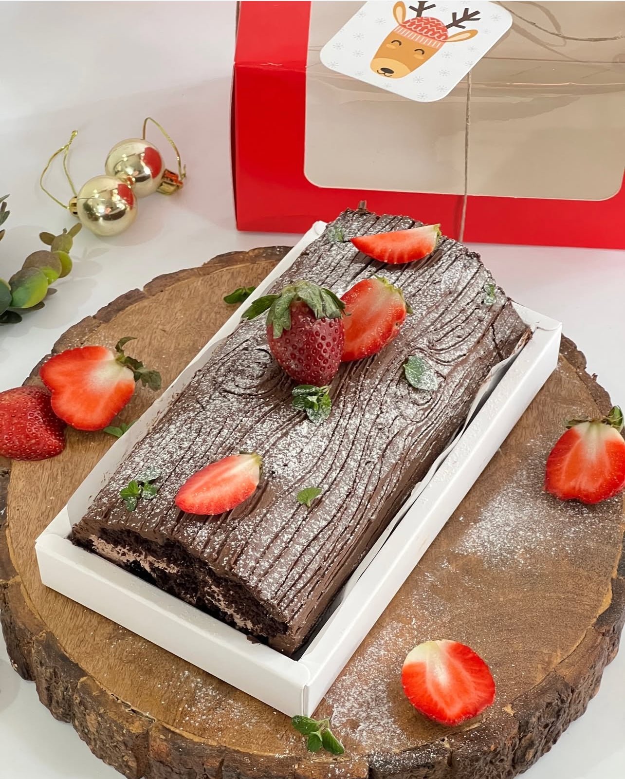 Slider Plum / Loaf Box with Inner Tray (10pc) Red - Big • 9x5x4inch