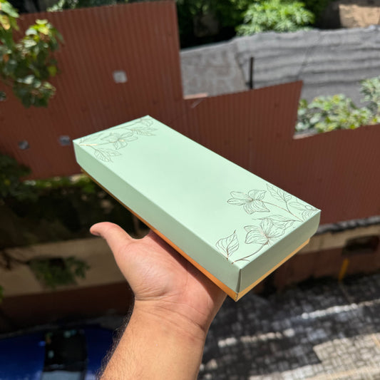 Pastel Petals Collection - 10 Cavity Size 4 Brownie Box Mint Green (10pc) Top Bottom