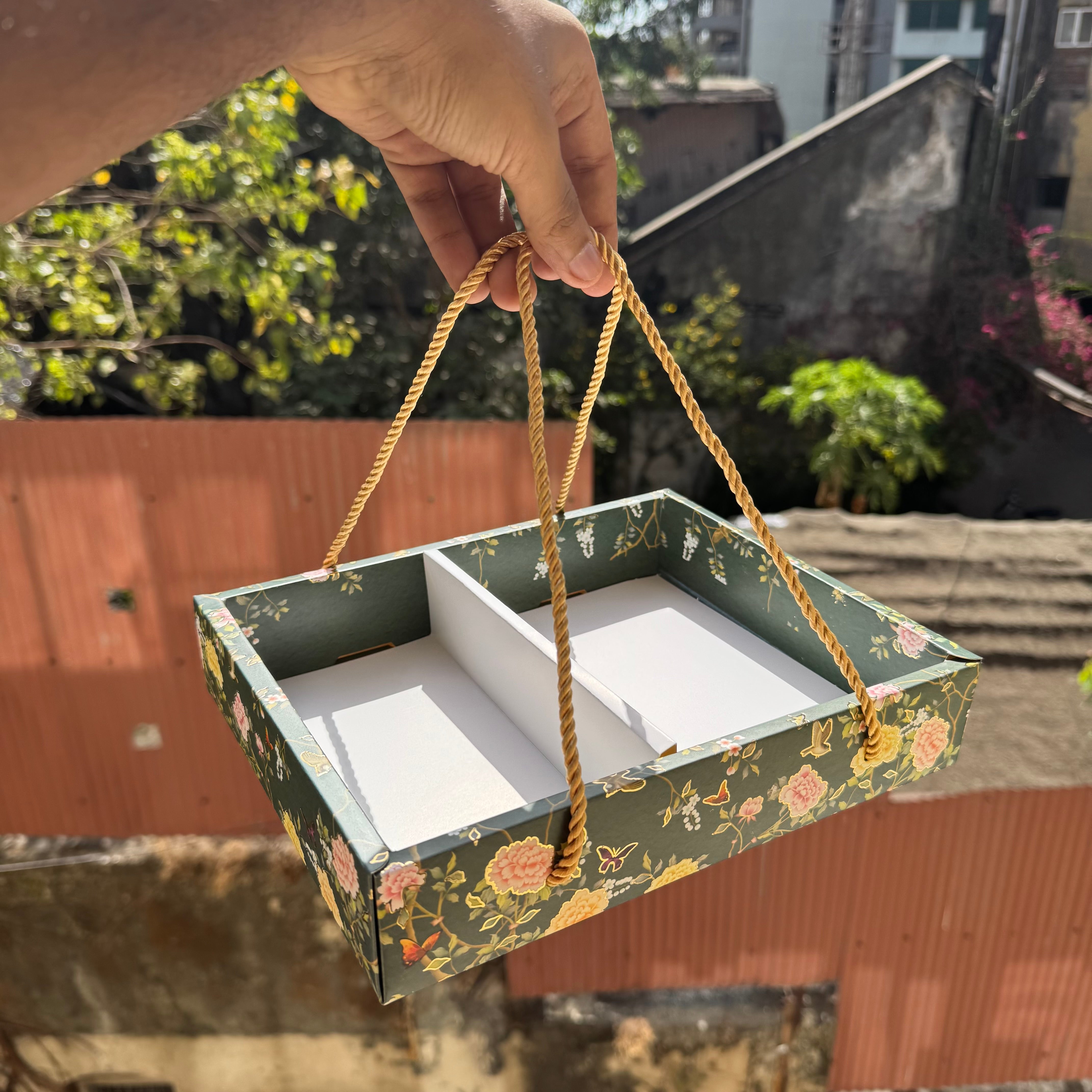 Rakhi Emerald Box - Bar + Cavity (10pc) • BK 97 EB