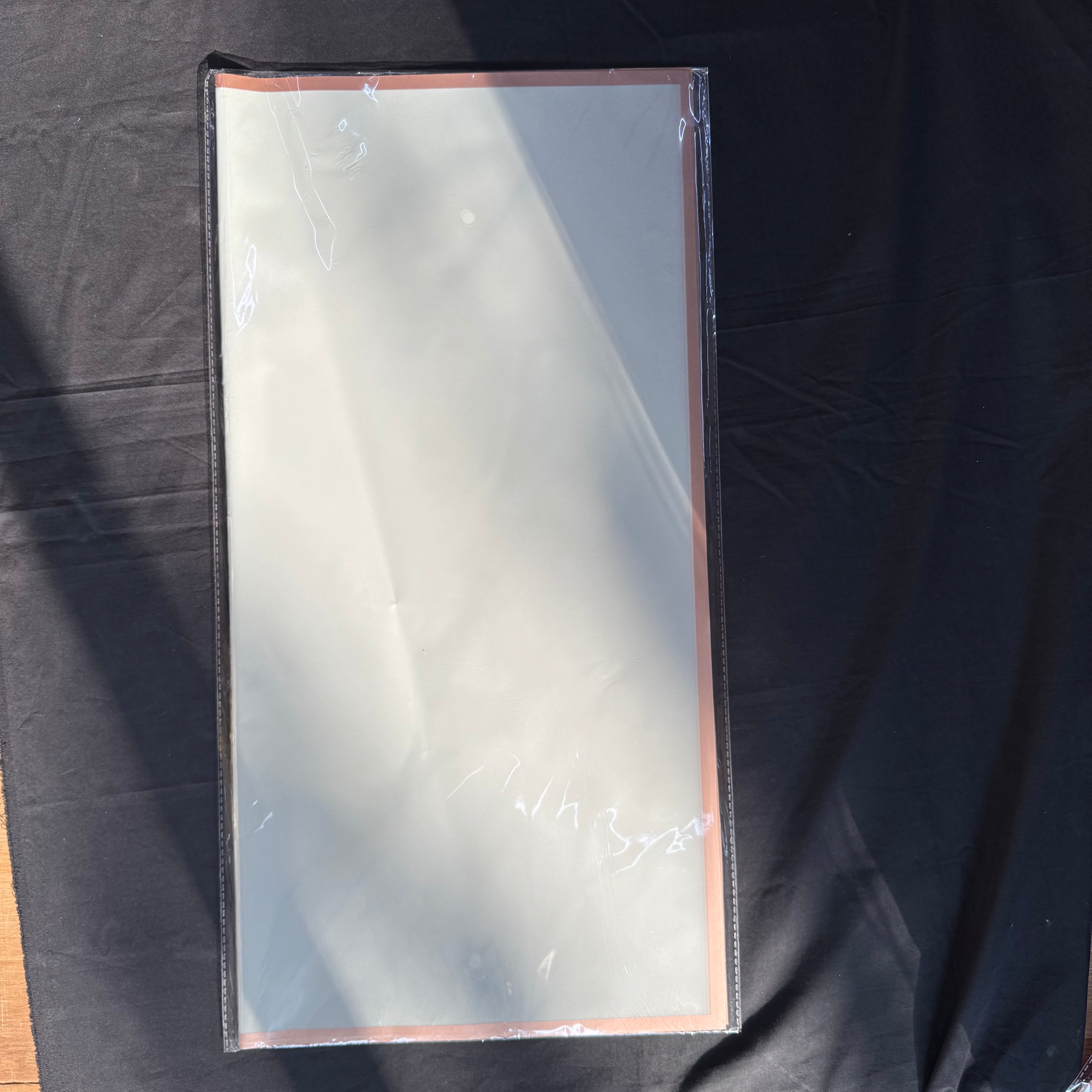 Bouquet Wrapping Sheet - Mint Green With Rose Gold Border - (20 sheets)