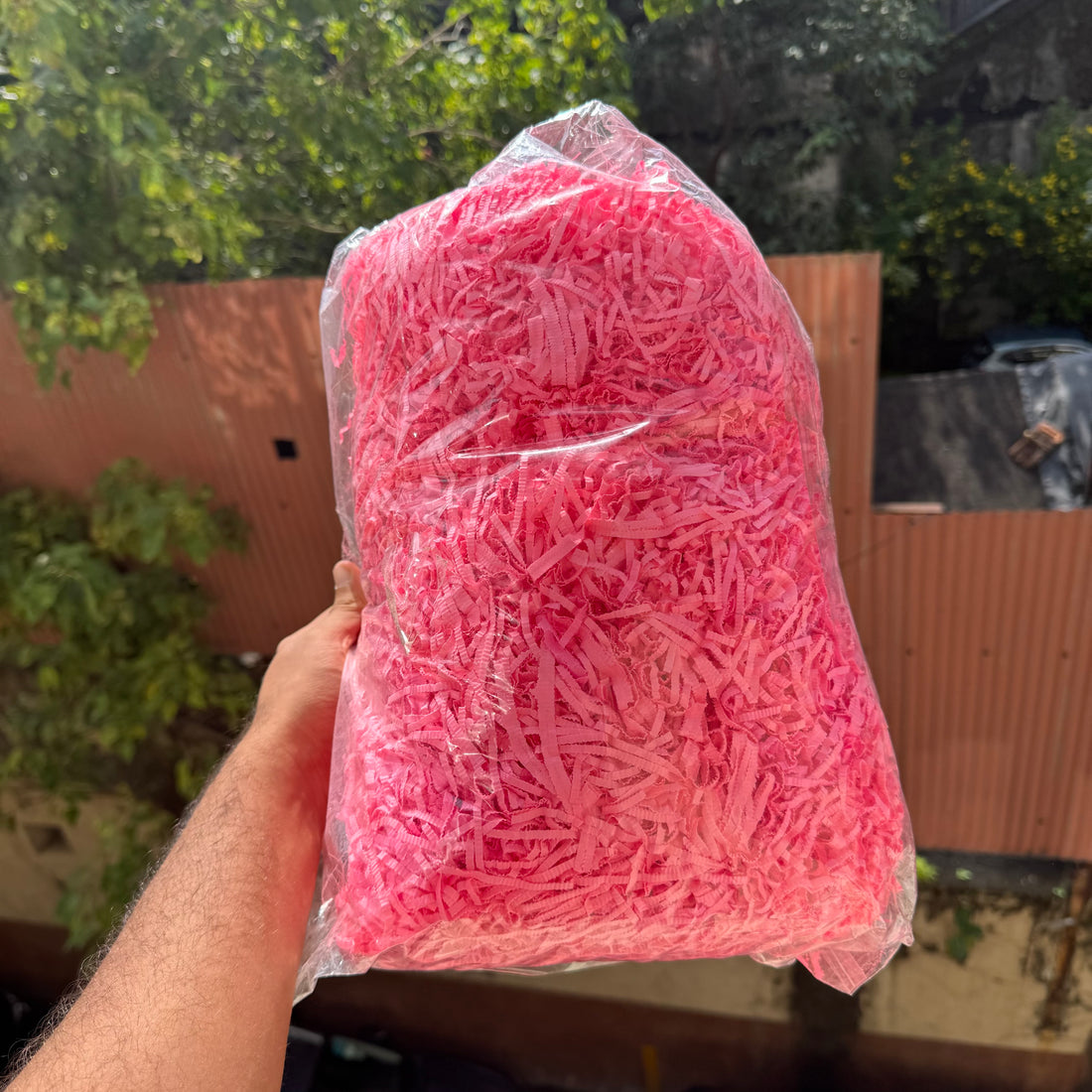 1Kg Crinkle Paper Shred - Bubblegum Pink