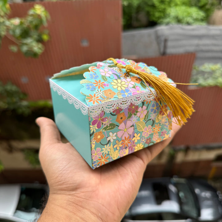 Pretty Box For Candle / Chocolate / Jewellery Traditional Aesthetic (10pc) with Tassel