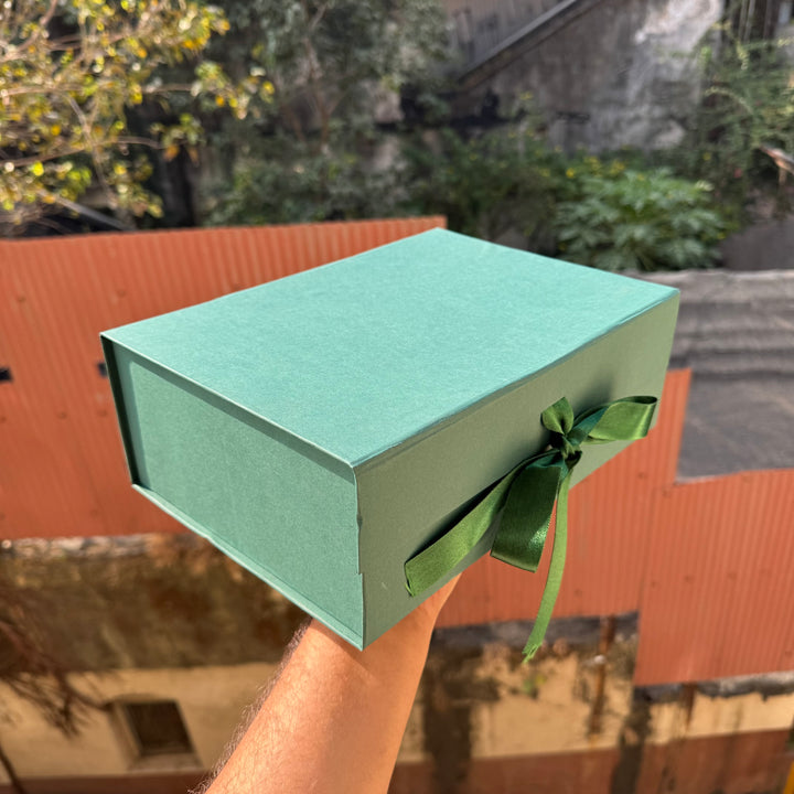 Collapsible Ribbon Trunk Hamper Box