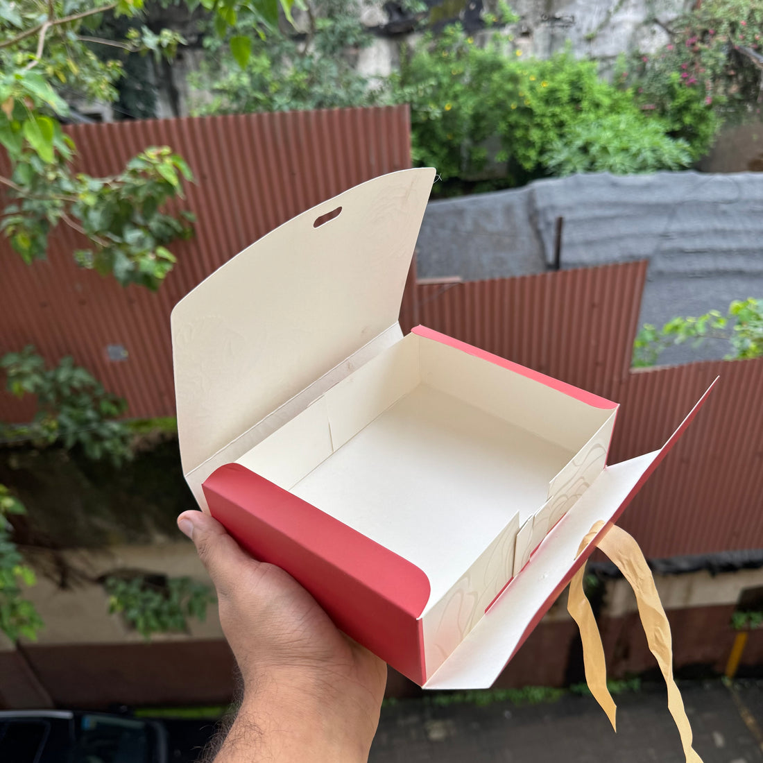 Champagne Meadow Gold Foiling Mini Hamper / Chocolate Box (10pc)