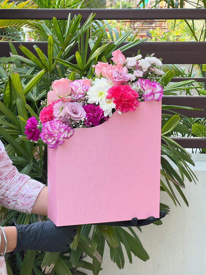 Love You Mom Embossed Floral Holder - 1pc