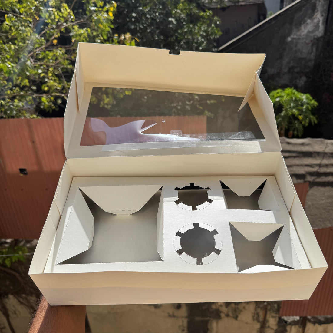 Pre made compartment hamper box  (1pc)