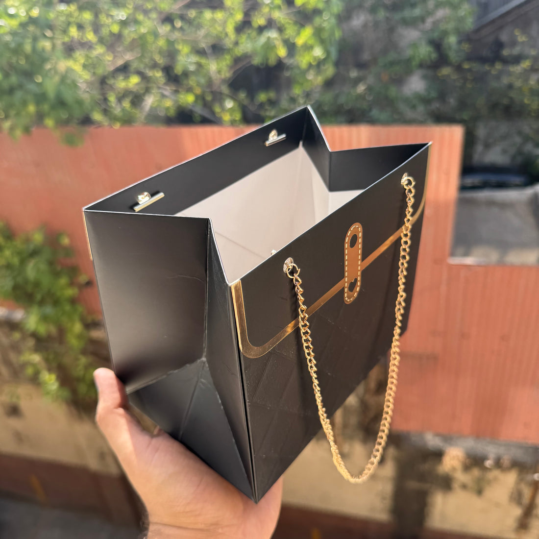Candle Bouquet Premium Bag With Chain (4pc)
