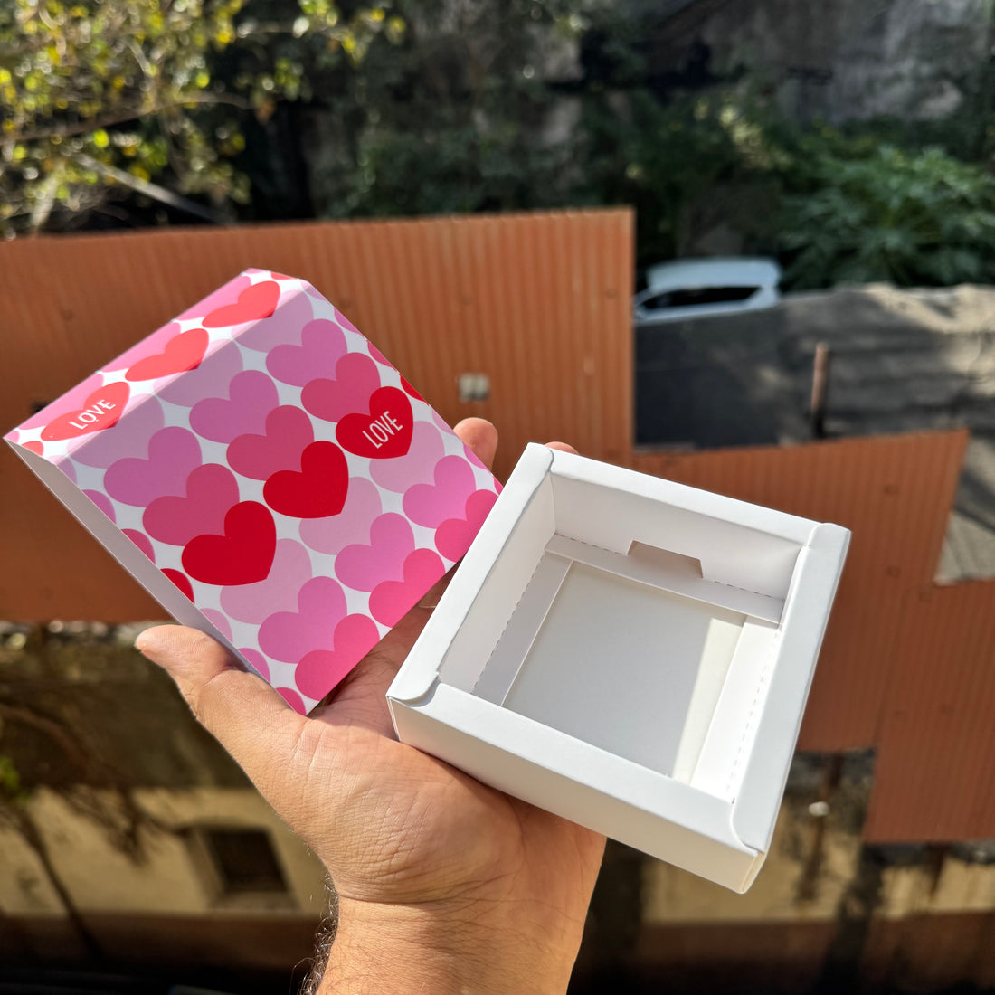 Valentine Premium Box For 1 Brownie / Candle and more (10pc)