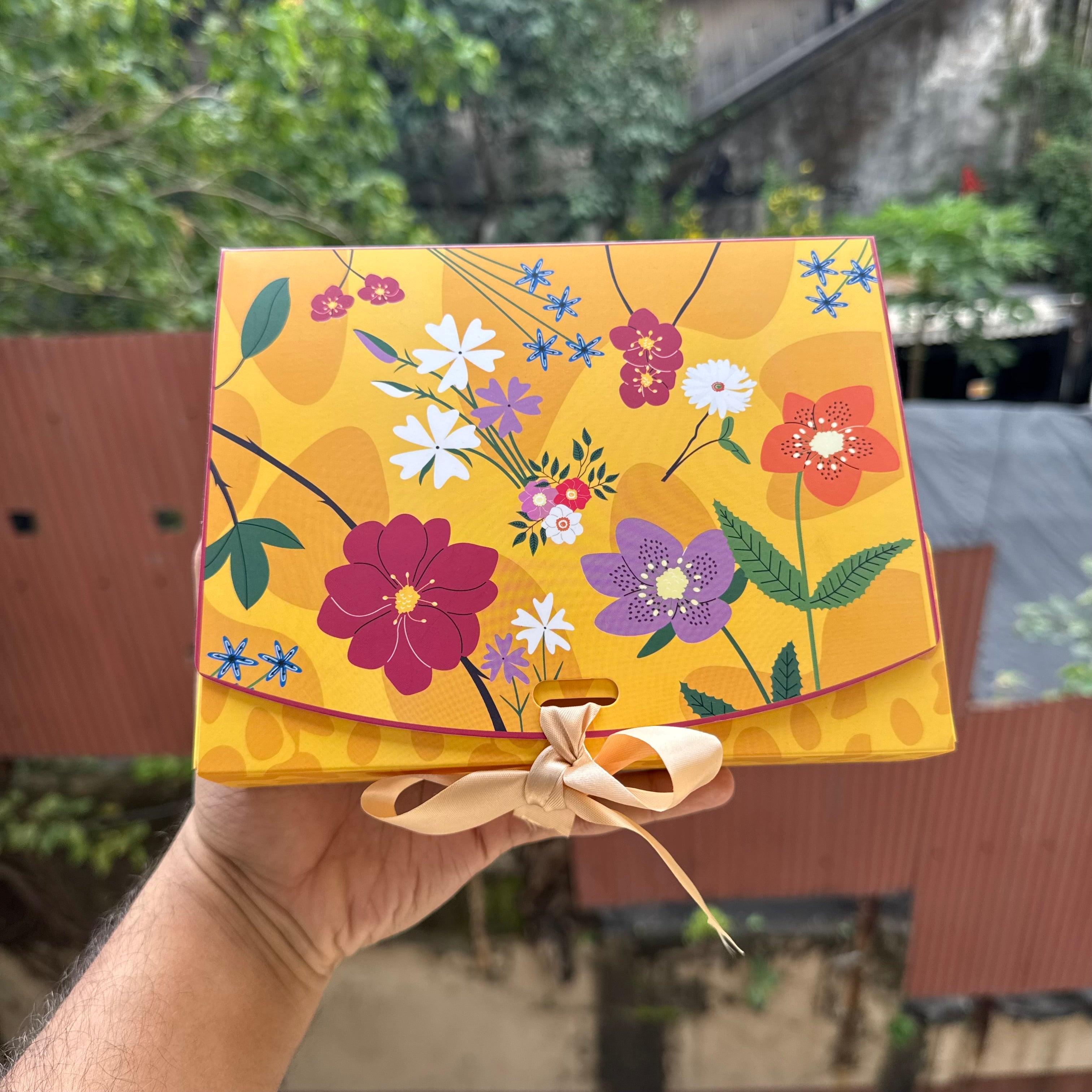 Yellow Mini Hamper Box (10 pc)