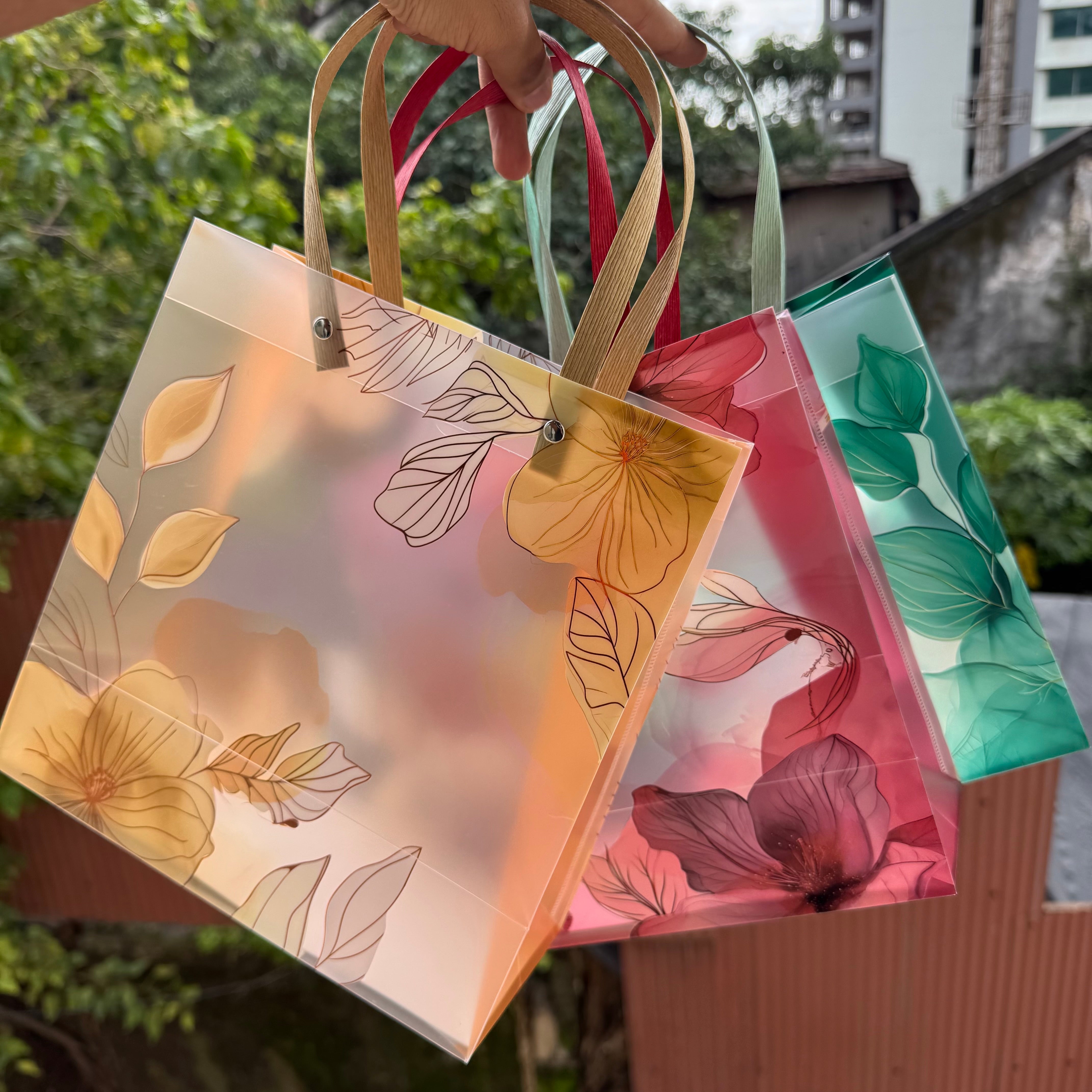 Floral Frosted Pvc Bag (10pc) ~ Maroon