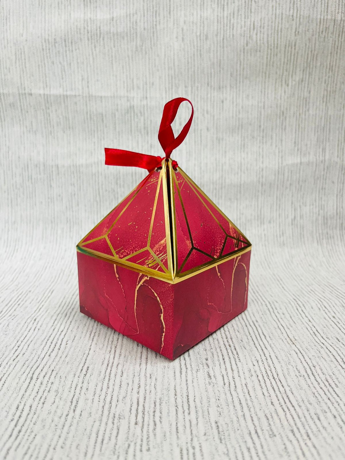 Pretty Diamond Box For Chocolates / Jewellery / Candles (10pc) includes ribbon