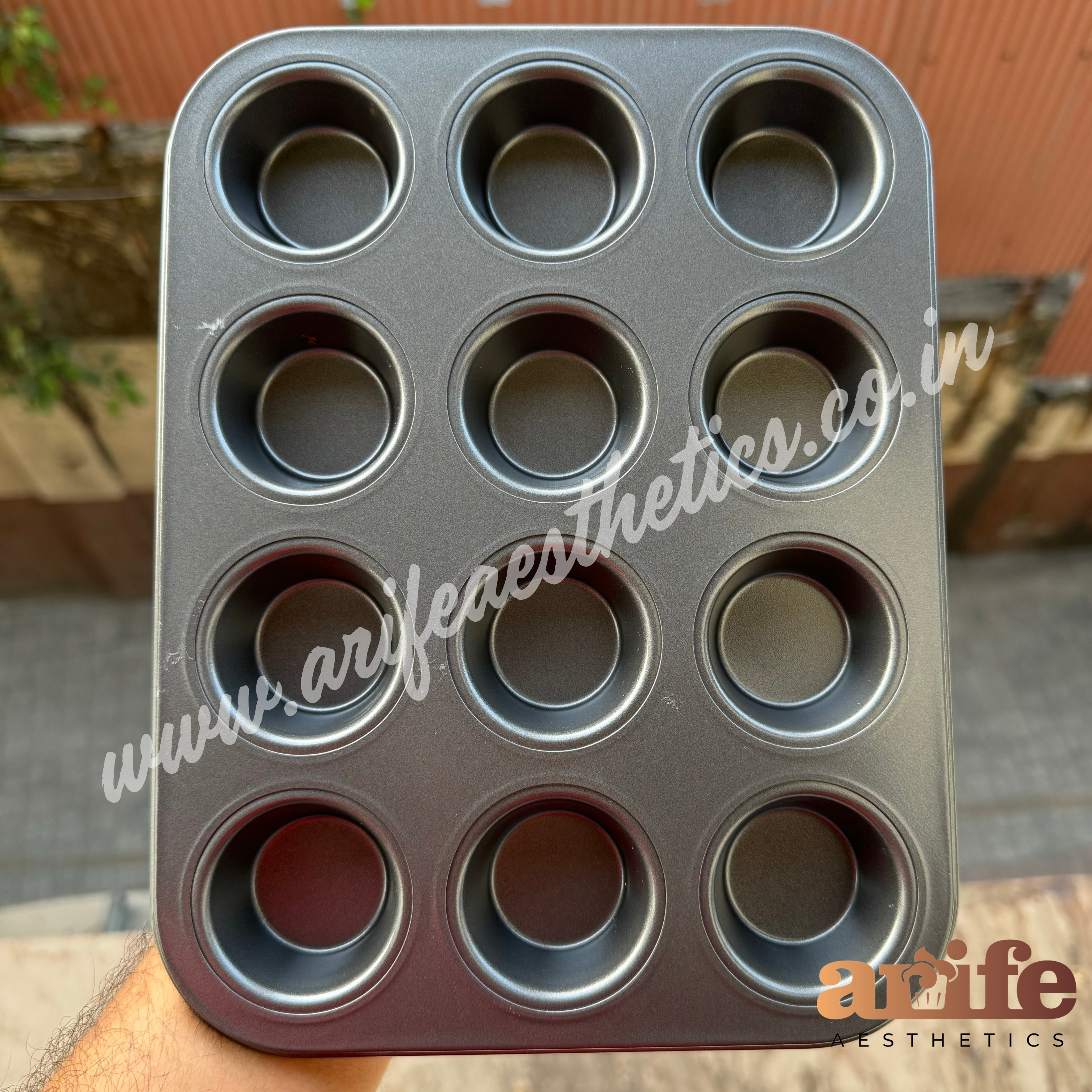 Non Stick Cupcake Tray 12 in 1 Medium