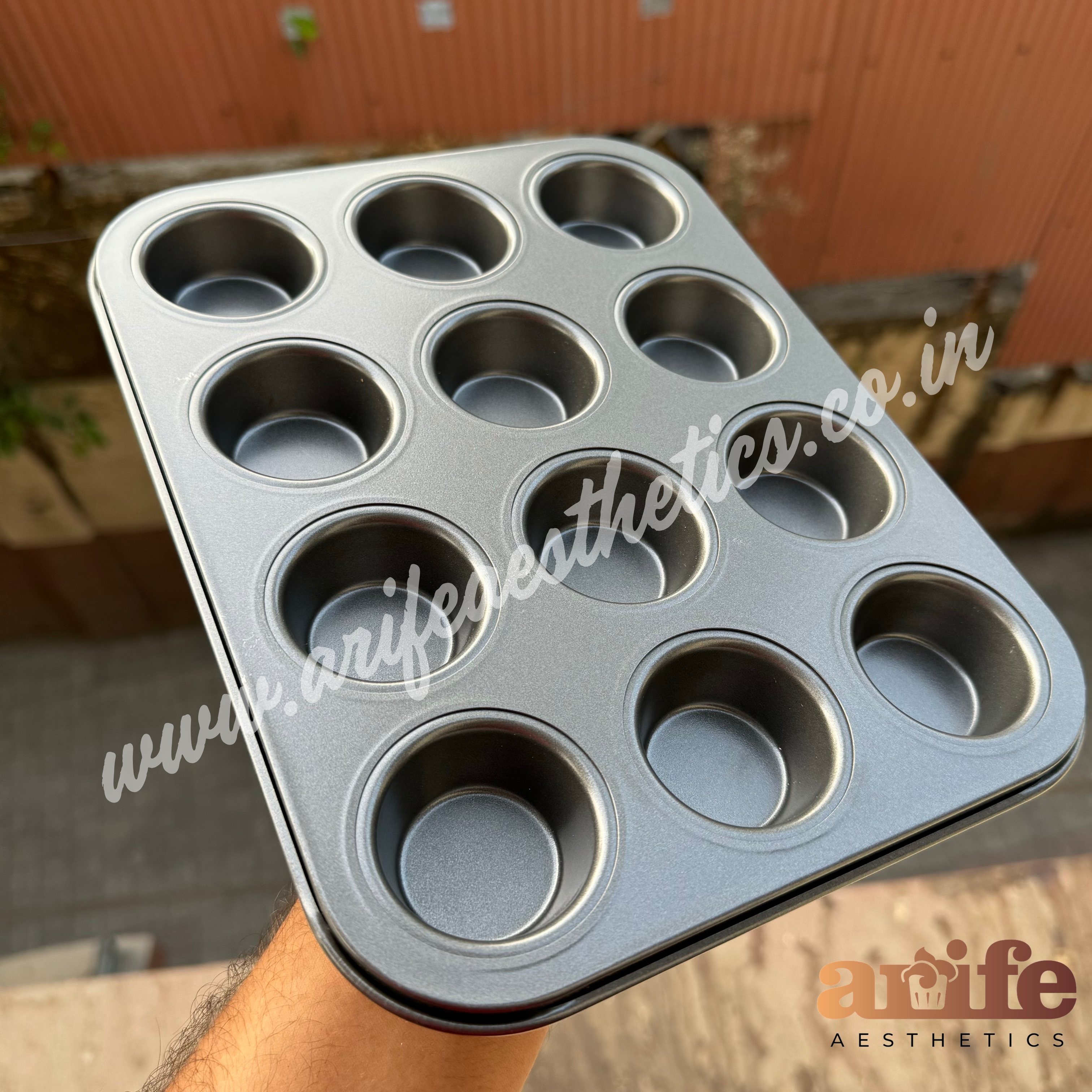 Non Stick Cupcake Tray 12 in 1 Medium