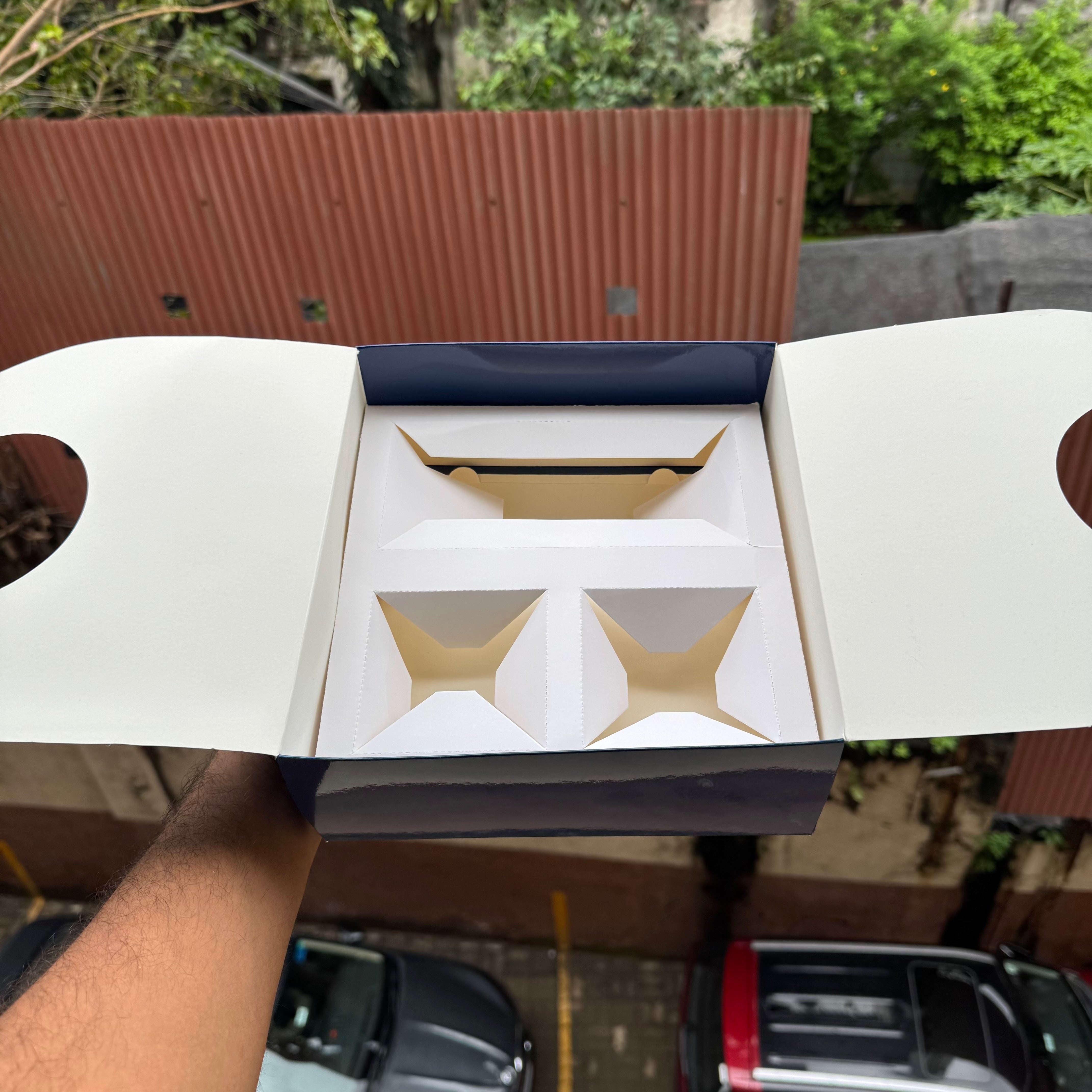 Festive Blue Hamper Box With Compartment and Handle (10pc)