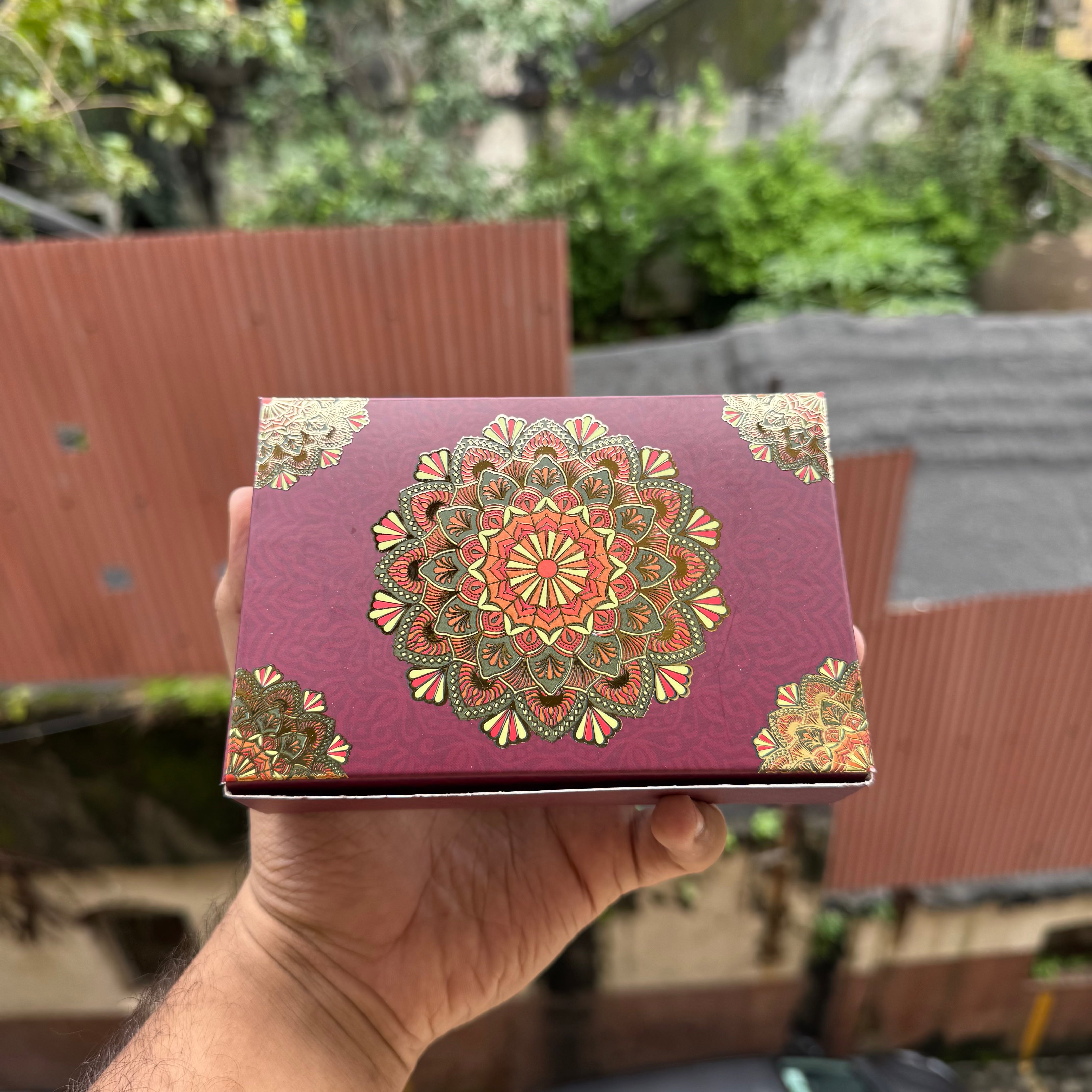 Kohinoor Collection 6Cavity Size Box For 2 Brownie with Foil Detailing (10pc)