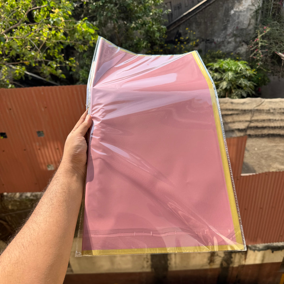 Bouquet Wrapping Sheet - Gold Border - Pink (20 sheets)