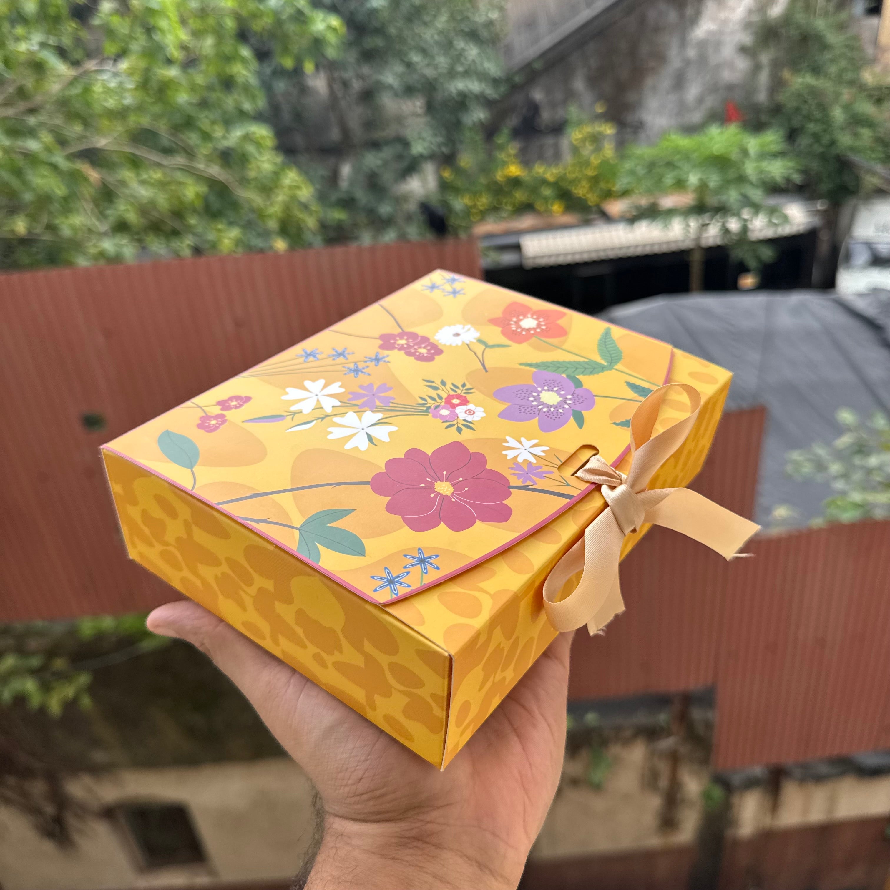 Yellow Mini Hamper Box (10 pc)