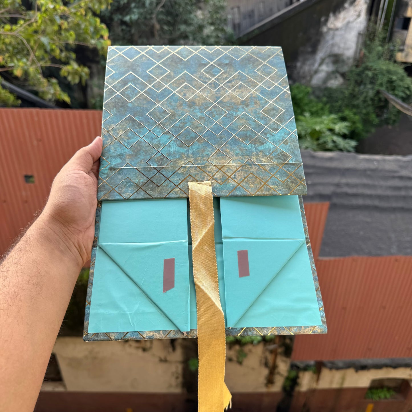 Festive Print Collapsible Ribbon Trunk Box