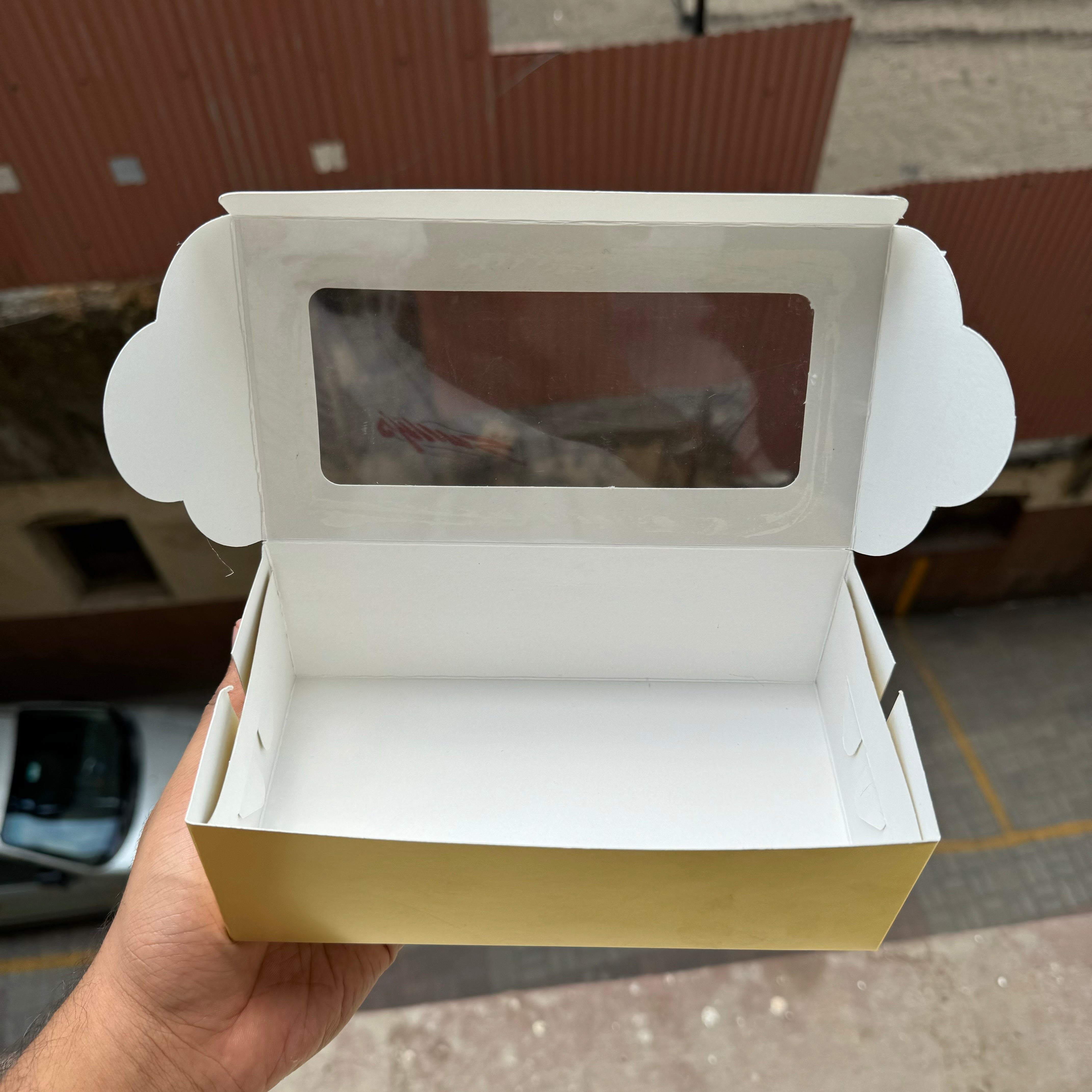 Gold Plum / Bombilinis Box 250 Grams (10pc)