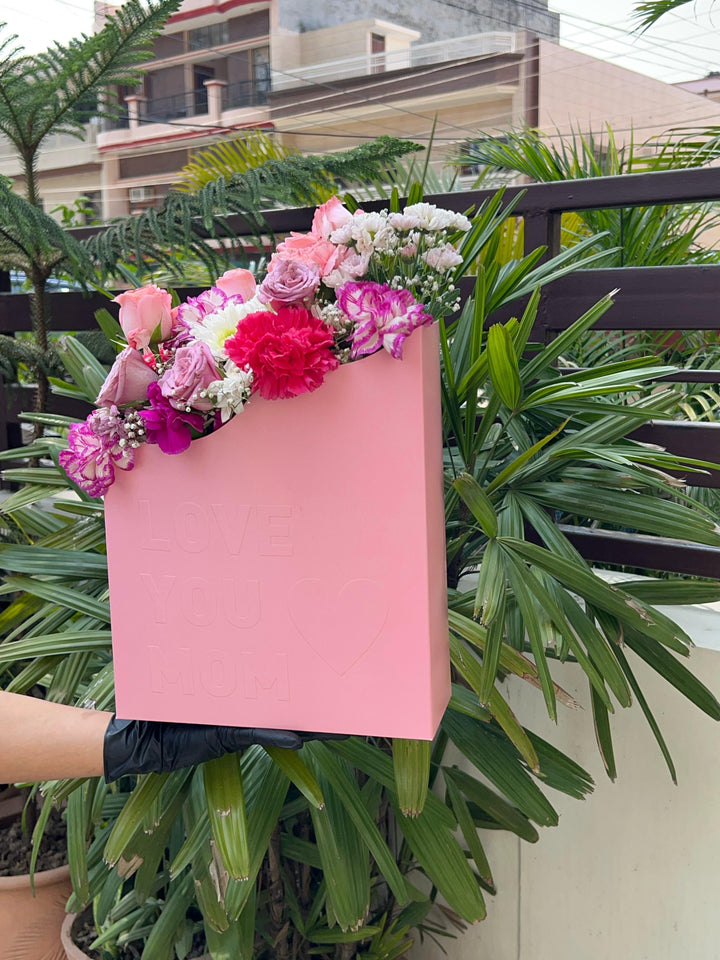 Love You Mom Embossed Floral Holder - 1pc