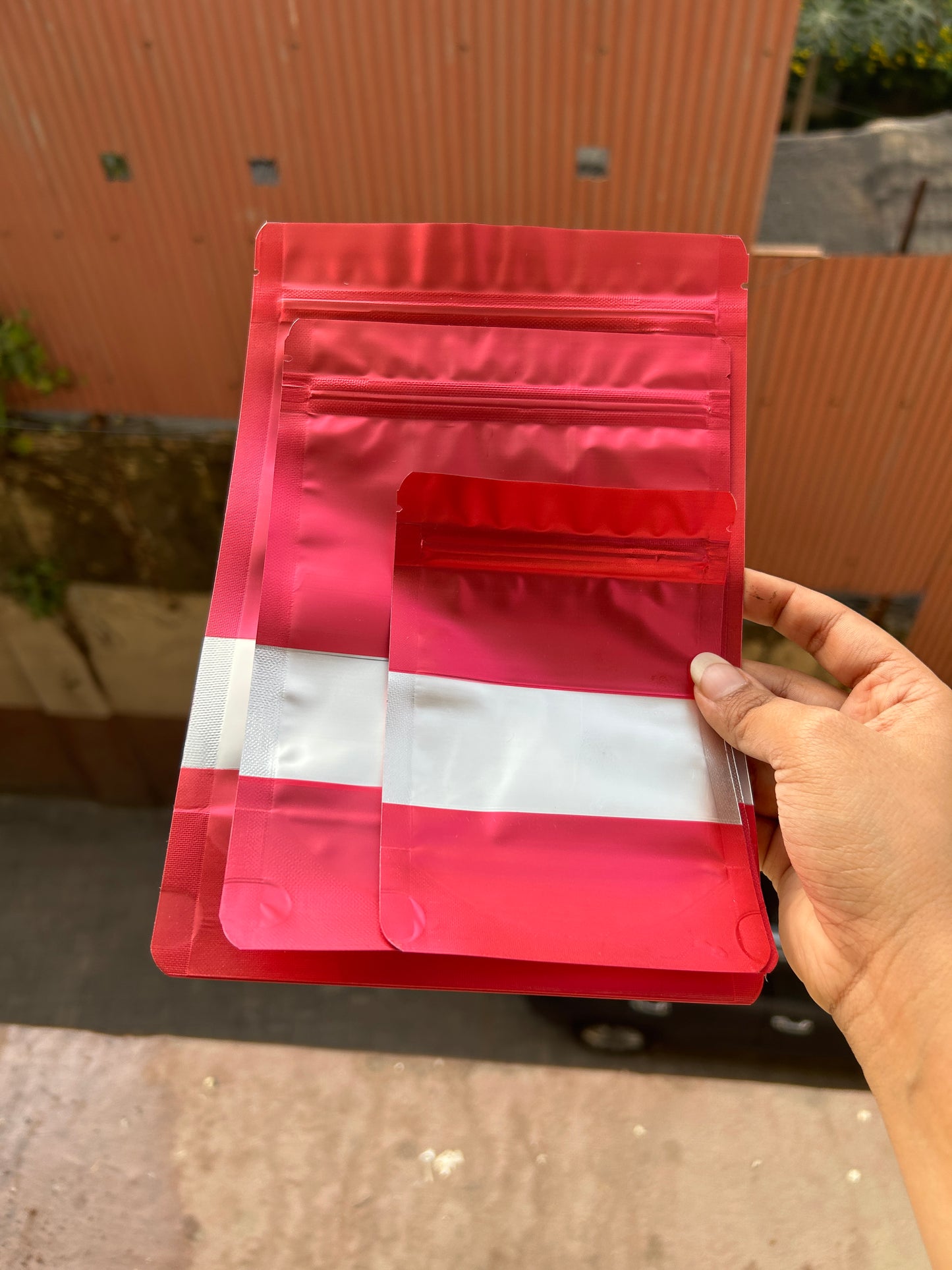 Sealable Pouch