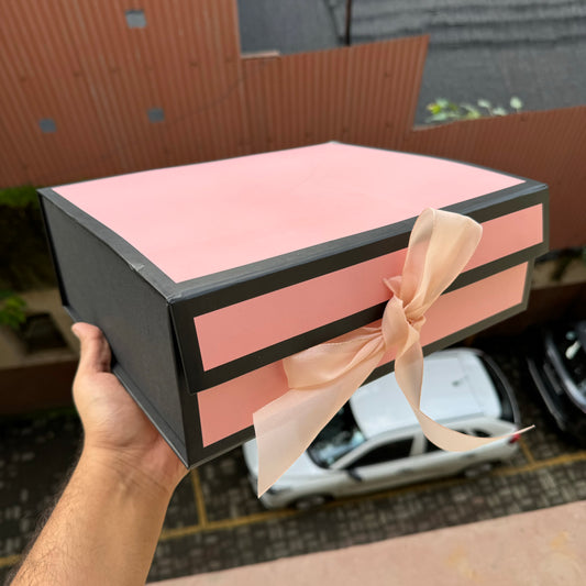 Elegant Collapsible Boxes