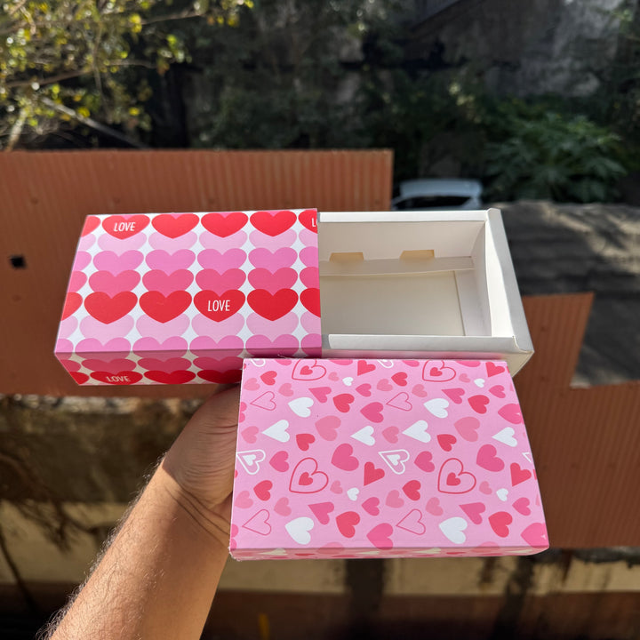 Valentine Premium Box For 2 Brownies / Candles and More (10pc)