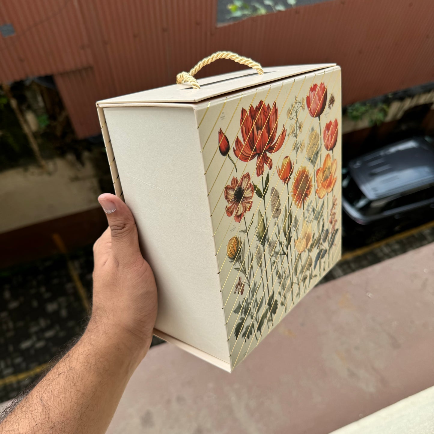 Collapsible Floral Handle Hamper Box