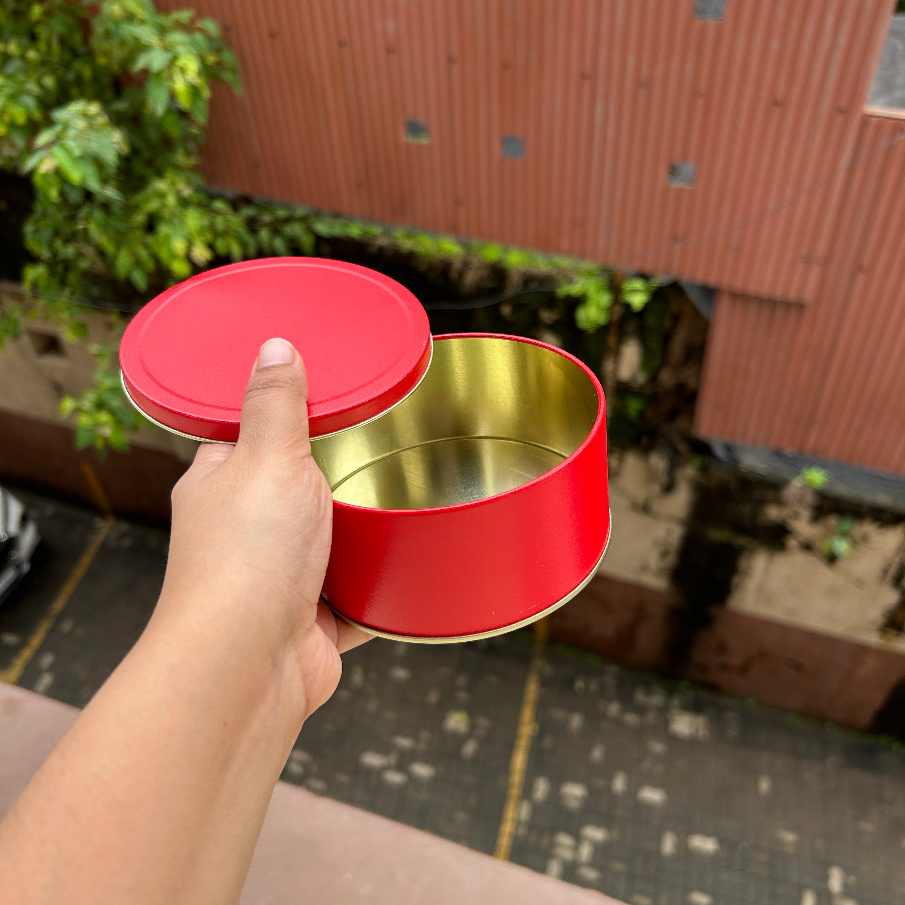 Premium Small Round Cookie Dream Tin (10pc) Red • SDT