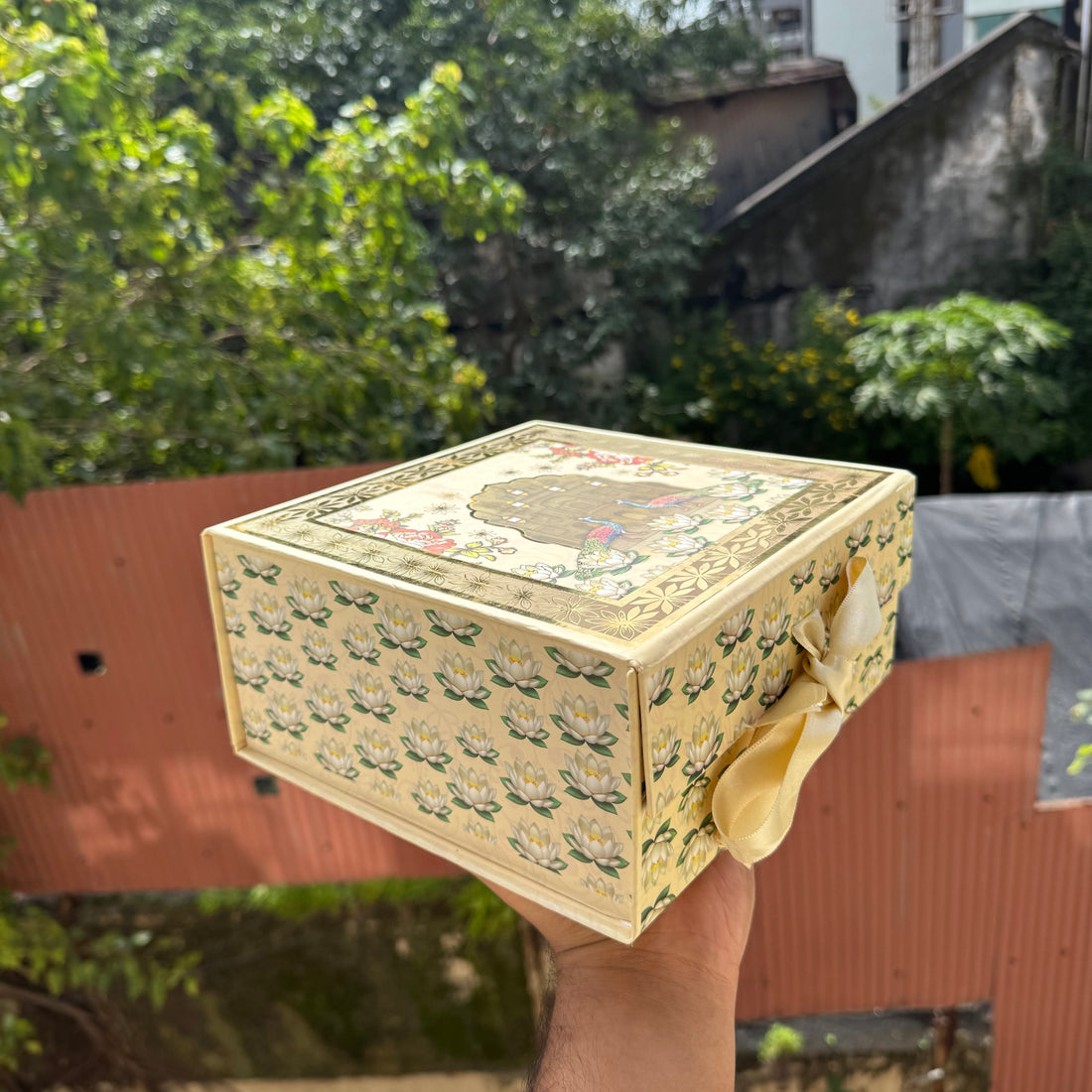 Shahi Utsav Collapsible Hamper Box 8x8x4inch (1pc) ~ Beige