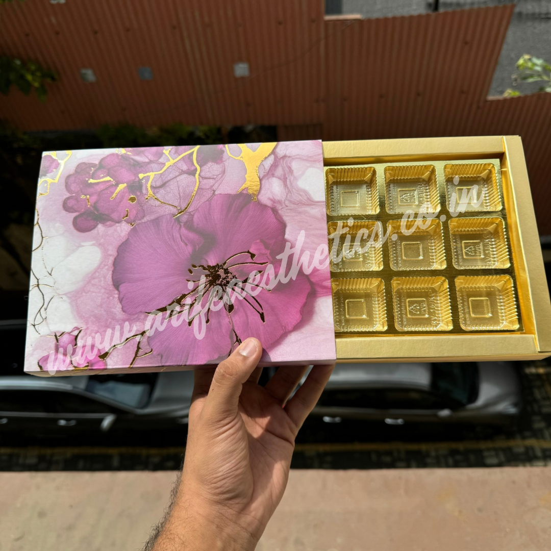 Floral 12 Cavity Box