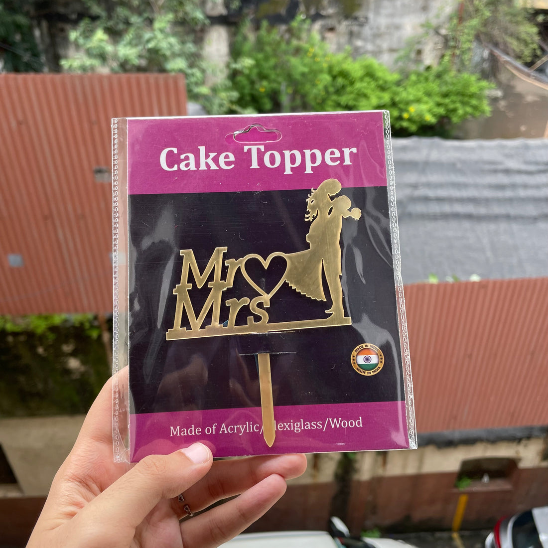 Mr & Mrs 4” Acrylic Topper