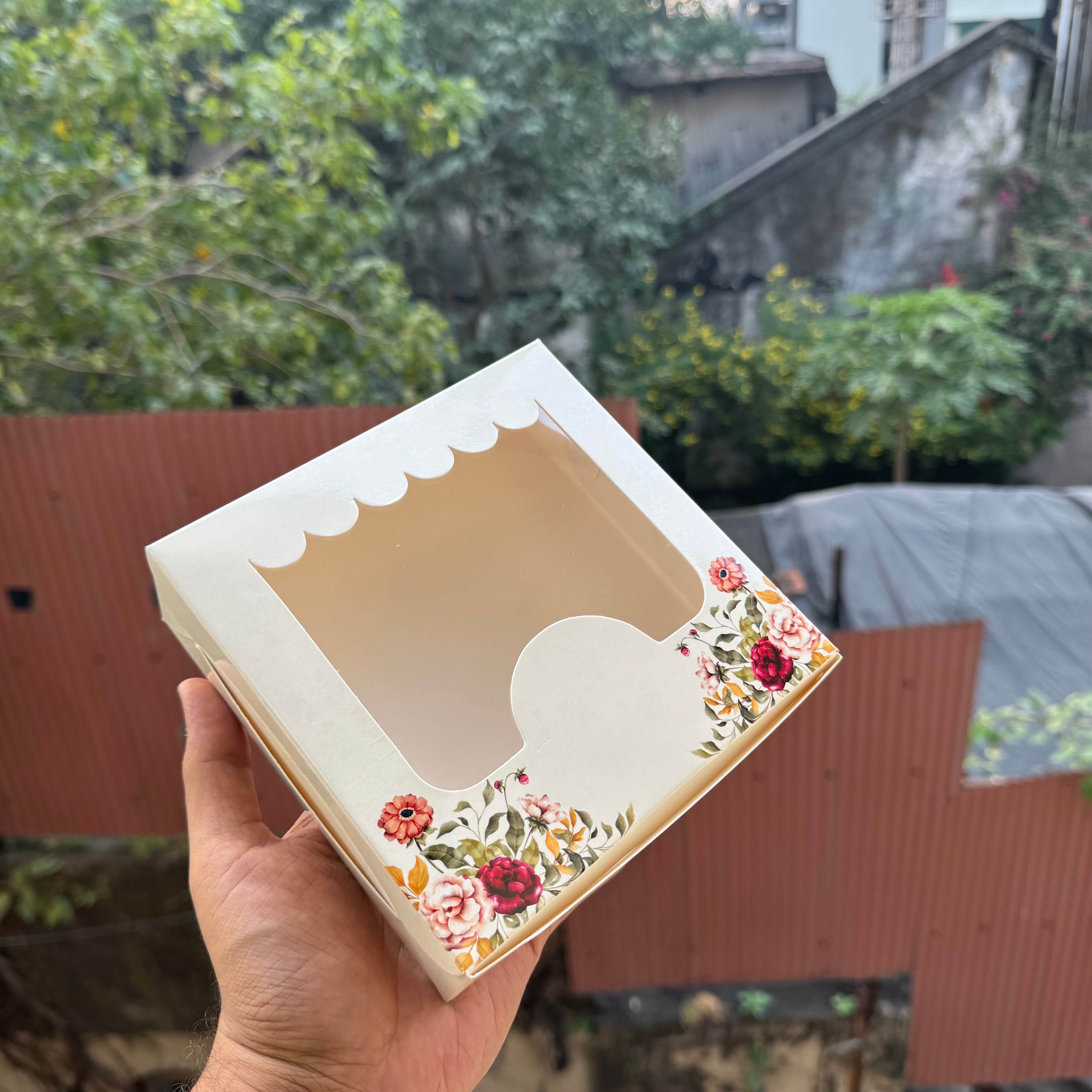 Vintage Floral Box |For 4 Brownies | White ~ (10pc)