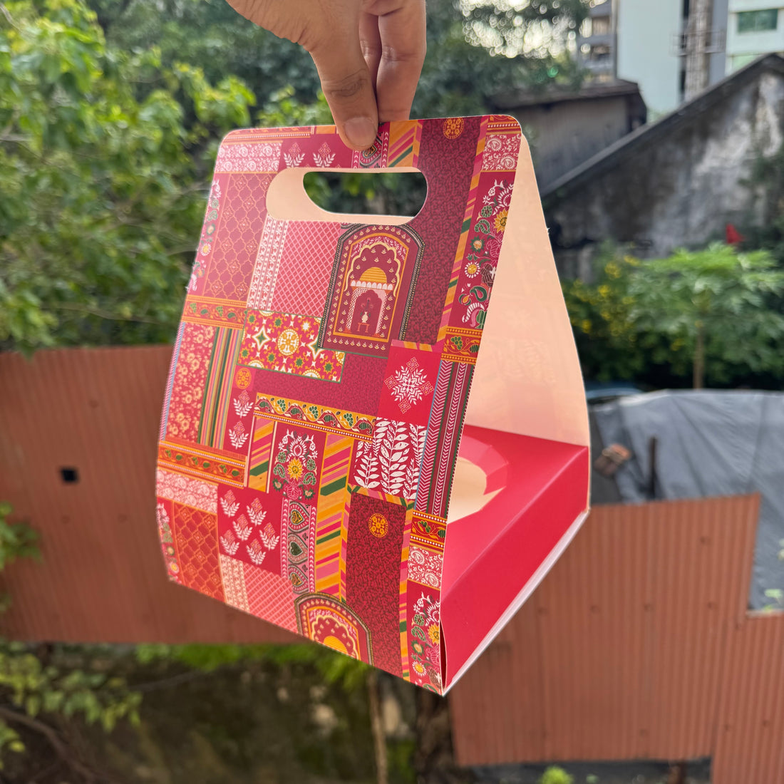 Festive Dream Tin Holder Premium Quality 1pc