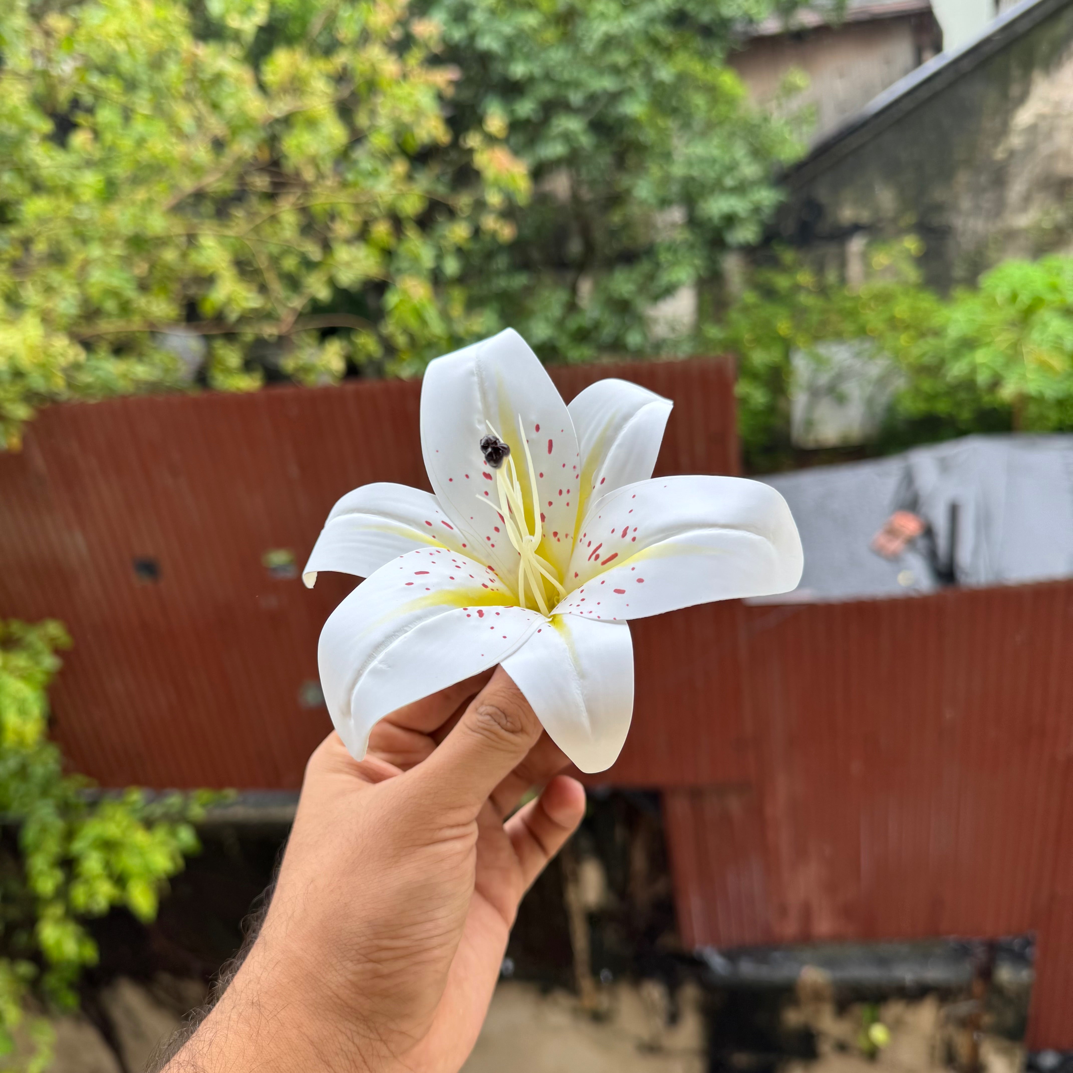 Artificial Lily Flower 1pc White