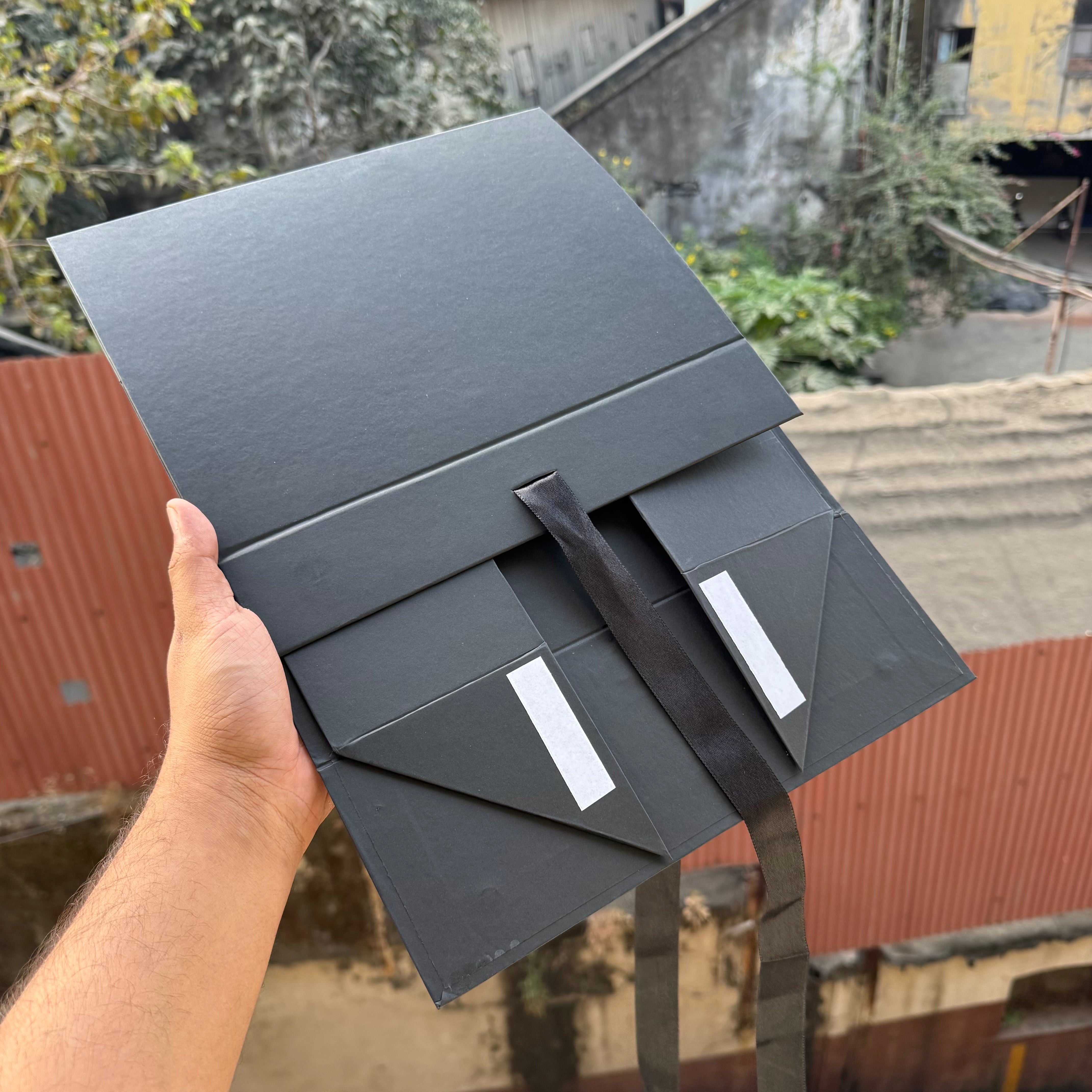 Collapsible Ribbon Trunk Hamper Box Black