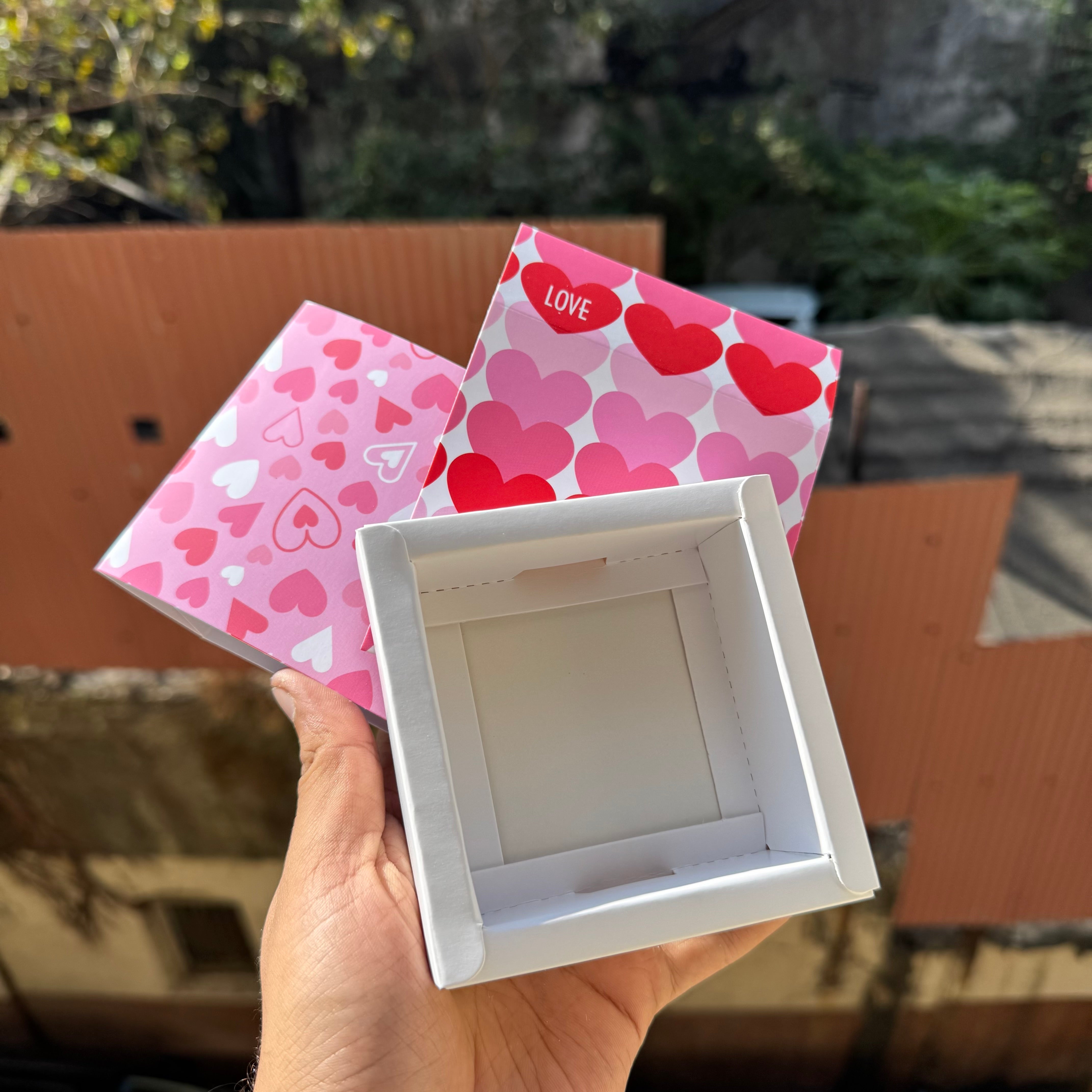 Valentine Premium Box For 1 Brownie / Candle and more (10pc)
