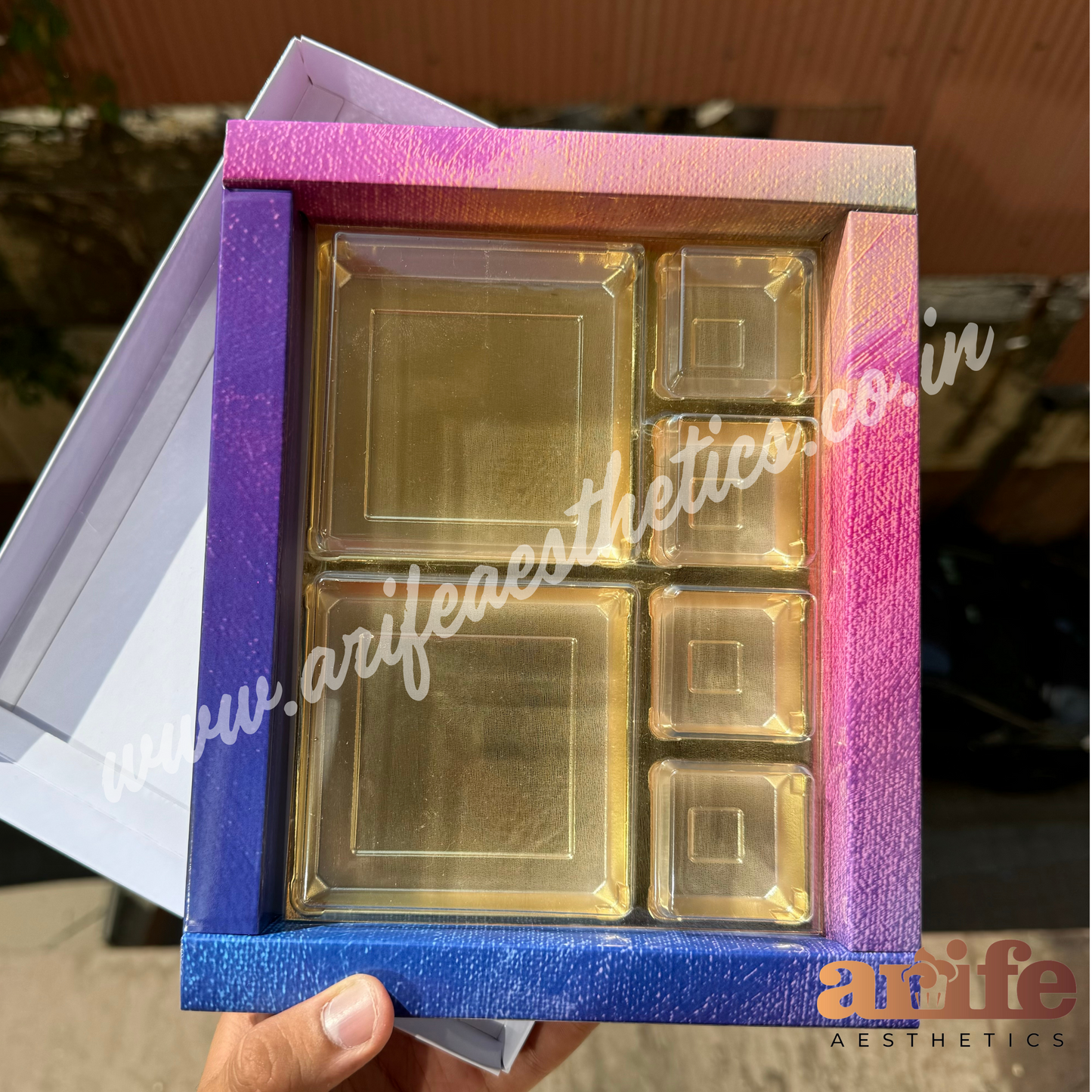 Holi Mithai 12 cavity box