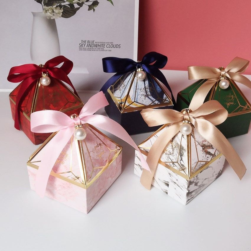Pretty Diamond Box For Chocolates / Jewellery / Candles (10pc) includes ribbon