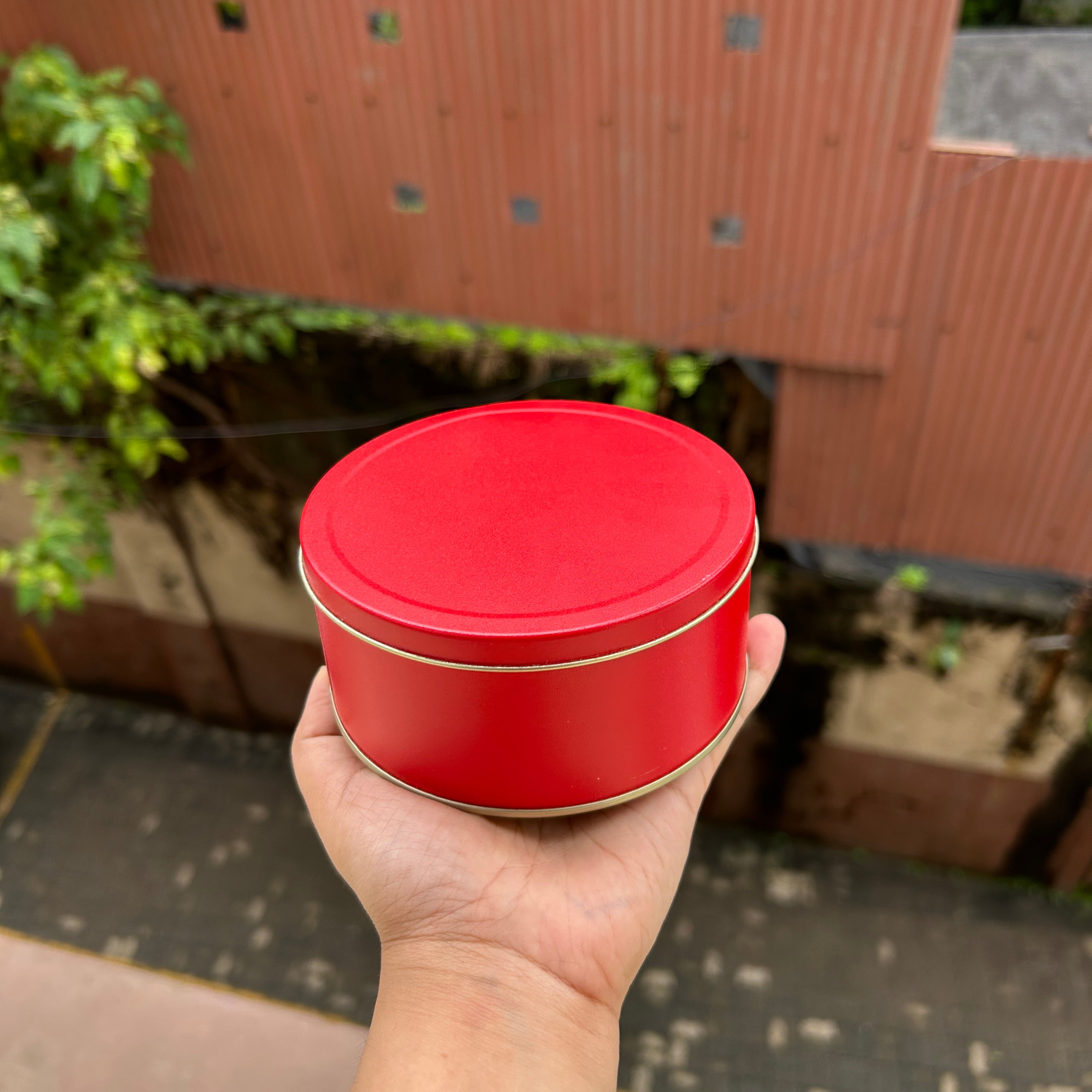 Premium Small Round Cookie Dream Tin (10pc) Red • SDT