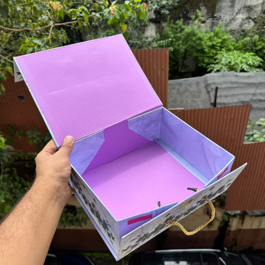 Bespoke Collapsible Hamper Boxes With Gold Foiling Detail and Handle