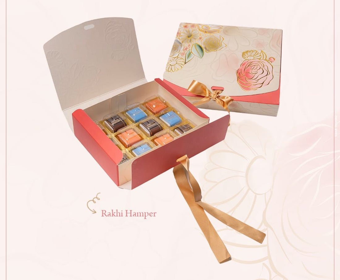 Champagne Meadow Gold Foiling Mini Hamper / Chocolate Box (10pc)